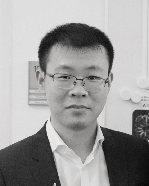 Bingjian_Ren_BW_Cropped.jpg